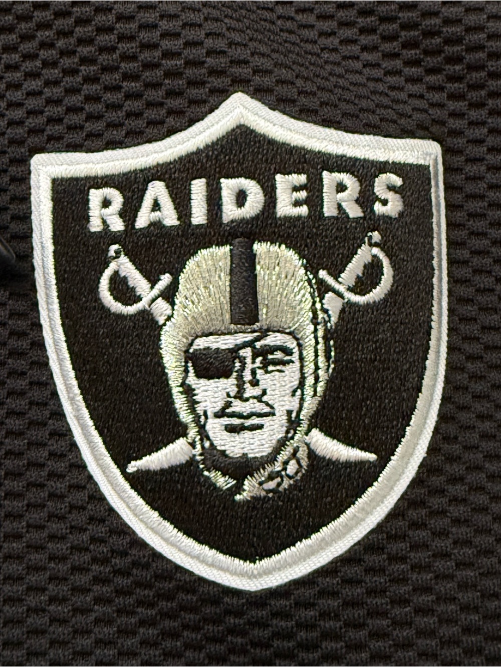 Antigua Las Vegas Raiders Lightweight Pullover Hoodie - Picture 2 of 9